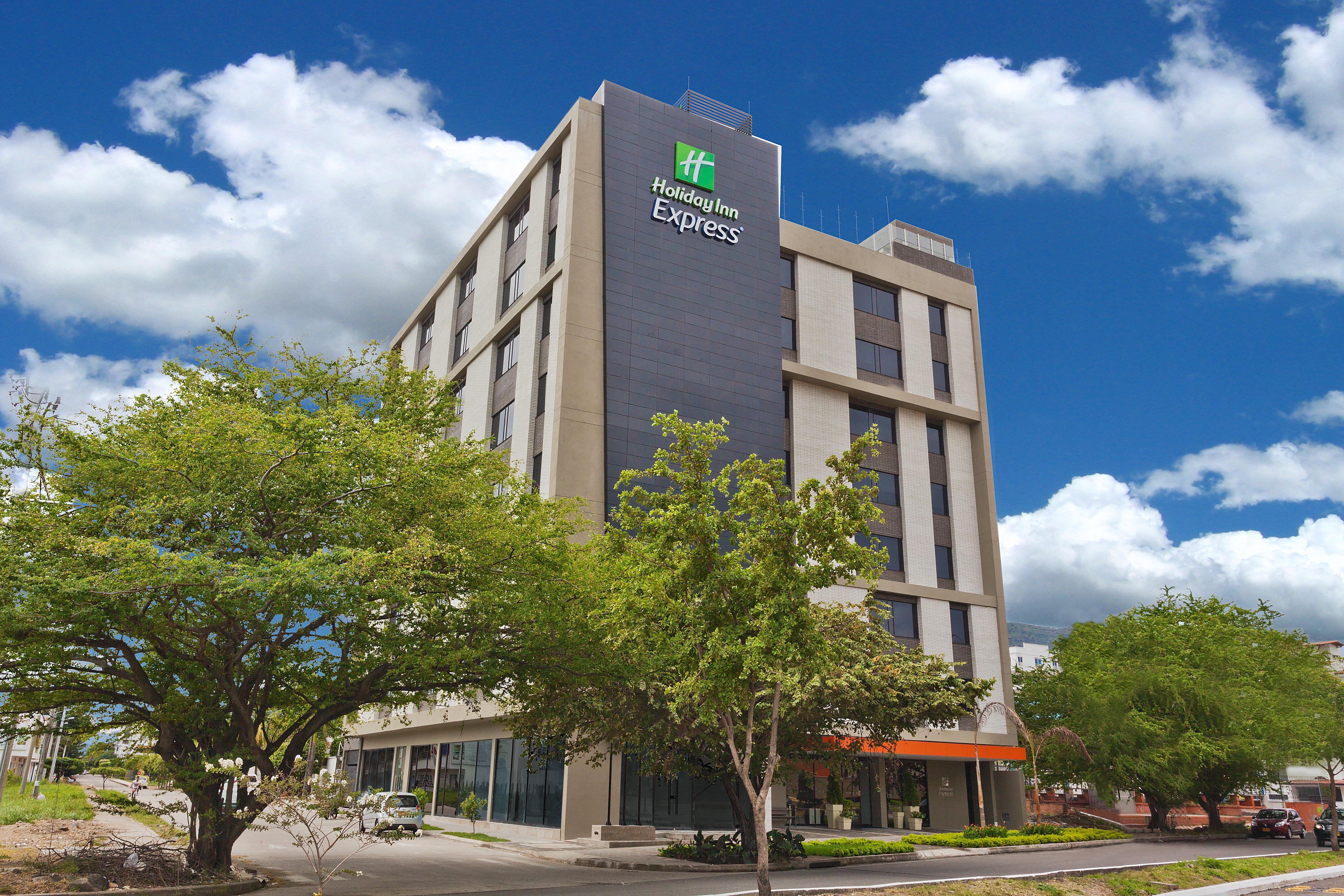 Holiday Inn Express Yopal By Ihg Екстериор снимка